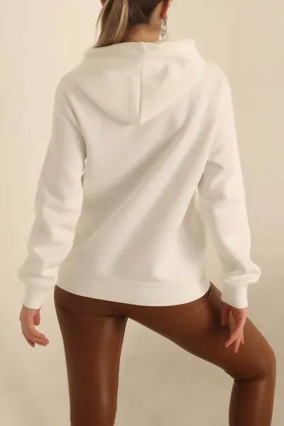 Beyaz Nakış Detay Şardonlu Sweat 237588