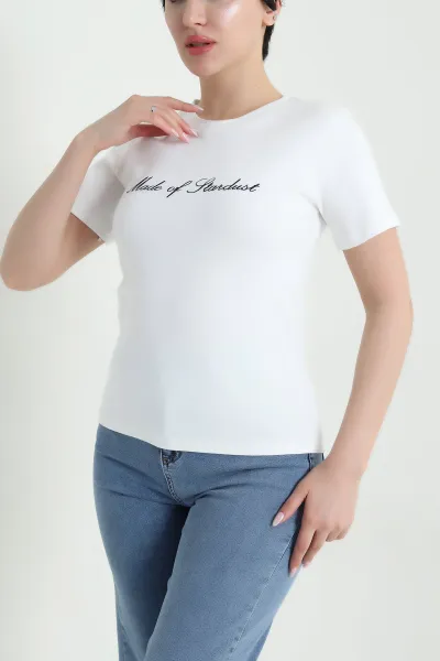 Beyaz Nakışlı Kompak Kadın Tişört 457684