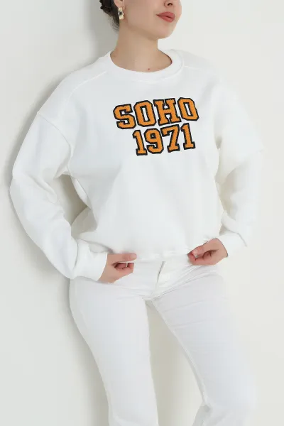 Beyaz Nakışlı Şardonlu Üç İp Kadın Sweat 493603
