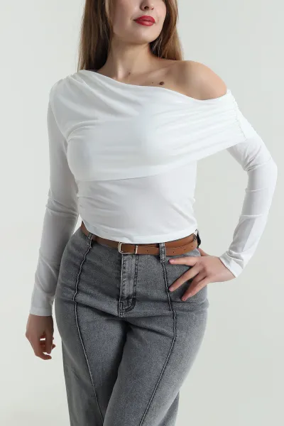 Beyaz Omuz Büzgülü Sandy Kadın Bluz 494333
