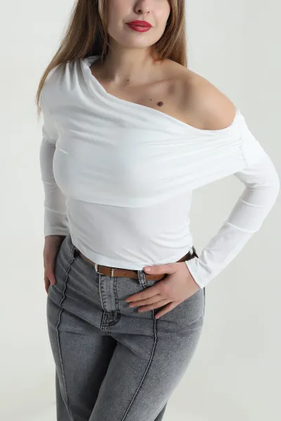 Beyaz Omuz Büzgülü Sandy Kadın Bluz 494333