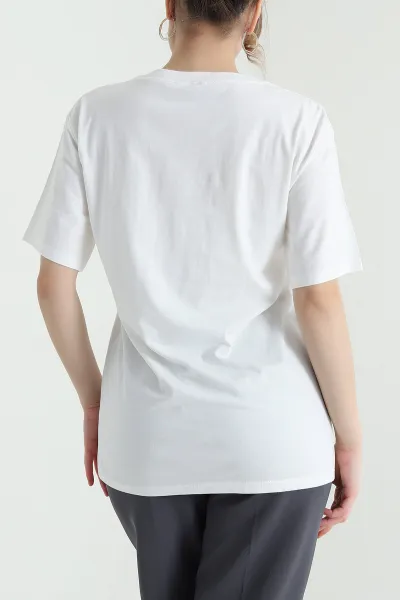 Beyaz Oversize Bisiklet Yaka Taşlı Süprem Kadın Tişört 447110