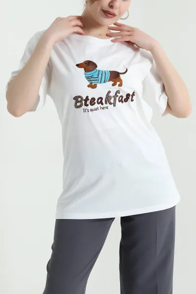 Beyaz Oversize Bisiklet Yaka Taşlı Süprem Kadın Tişört 447110