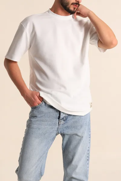 beyaz-oversize-jakarli-basic-erkek-tisort-249460