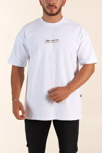 beyaz-oversize-kabartma-yazi-detayli-erkek-tisort-358096