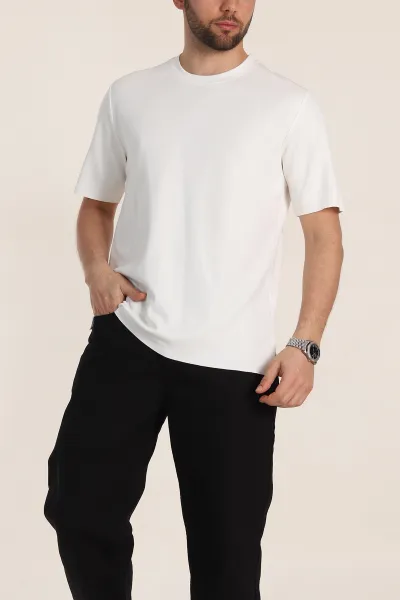 beyaz-oversize-oysho-kumas-yirtmac-detayli-basic-erkek-tisort-348127
