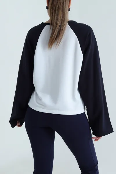 Beyaz Oversize Şardonsuz Üç İp Kadın Fermuarsız Sweat 496072