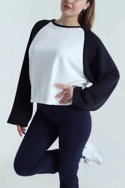 Beyaz Oversize Şardonsuz Üç İp Kadın Fermuarsız Sweat 496072