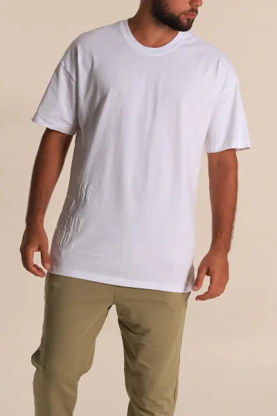 beyaz-oversize-yazi-detayli-erkek-tisort-247944