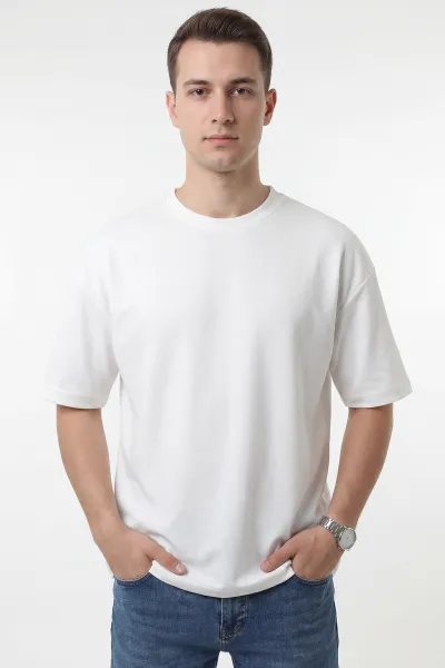 Beyaz Oversize Oysho Kumaş Bisiklet Yaka Erkek Tişört 453874