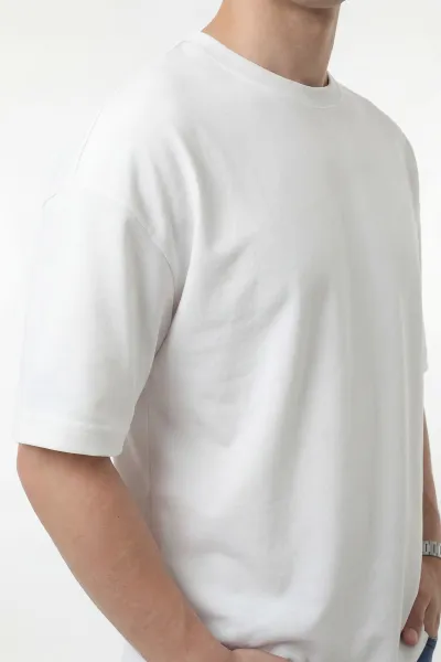 Beyaz Oversize Oysho Kumaş Bisiklet Yaka Erkek Tişört 453874
