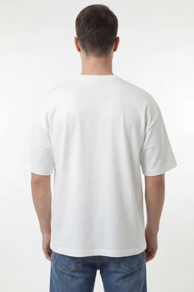 Beyaz Oversize Oysho Kumaş Bisiklet Yaka Erkek Tişört 453874