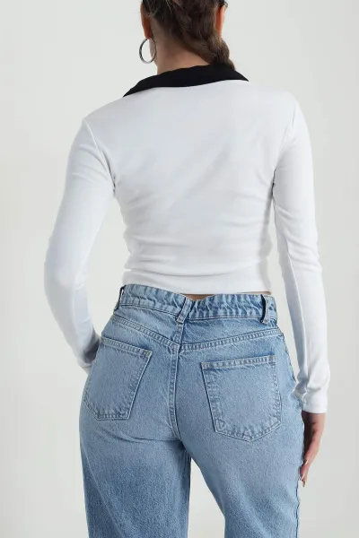 Beyaz Polo Yaka Nakışlı Vortex Kadın Bluz 487208