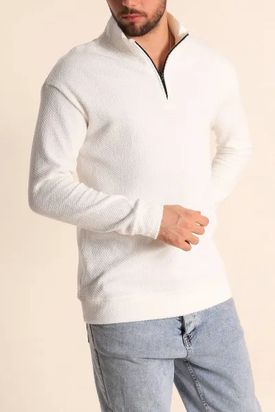 beyaz-rahat-kalip-orgu-dokulu-yarim-fermuar-sweatshirt-228825