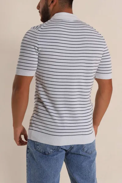 Beyaz Regular Fit Çizgili Apaş Yaka Triko Tişört 254690