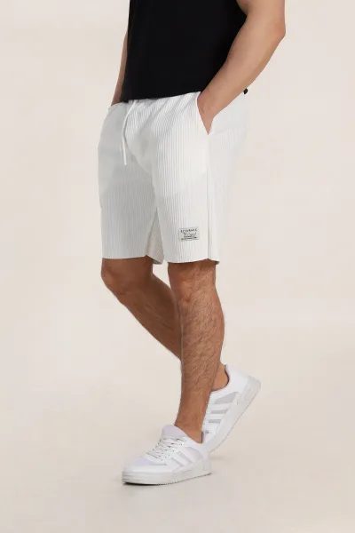 Beyaz Relaxed Fit Belden Bağlamalı Fitilli Erkek Şort 288546