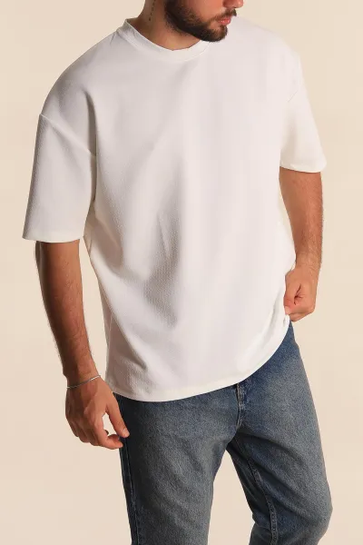 beyaz-relaxed-fit-dokulu-basic-erkek-tisort-278887
