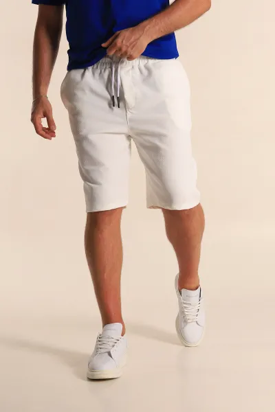 Beyaz Relaxed Fit Dokulu Belden Bağlamalı Erkek Şort 278909