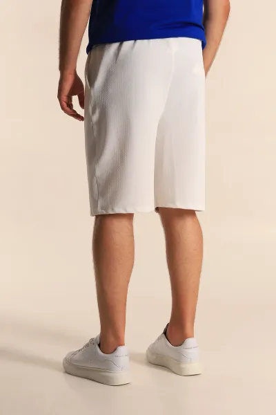 Beyaz Relaxed Fit Dokulu Belden Bağlamalı Erkek Şort 278909