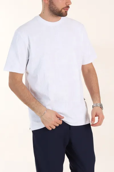 beyaz-relaxed-fit-dokulu-erkek-tisort-358017