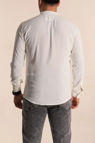 Beyaz Relaxed Fit Hakim Yaka Erkek Gömlek 267043