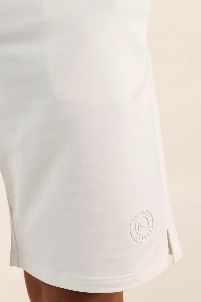 Beyaz Relaxed Fit İki İp Şardonsuz Kabartma Baskılı Erkek Şort 382187
