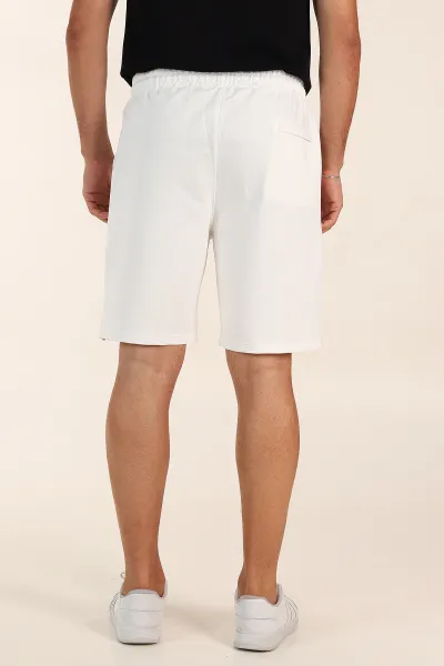 Beyaz Relaxed Fit İki İp Şardonsuz Kabartma Baskılı Erkek Şort 382187