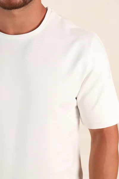Beyaz Relaxed Fit İki İp Yırtık Yaka Detaylı Basic Erkek Tişört 347590