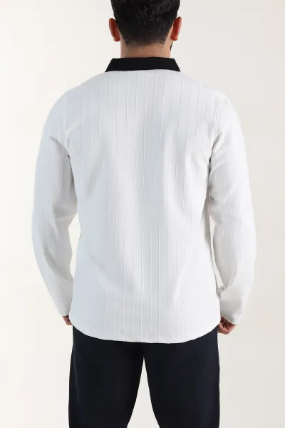 Beyaz Relaxed Fit Jakarlı Kumaş Yazı Detay Polo Yaka Erkek Sweatshirt 399380