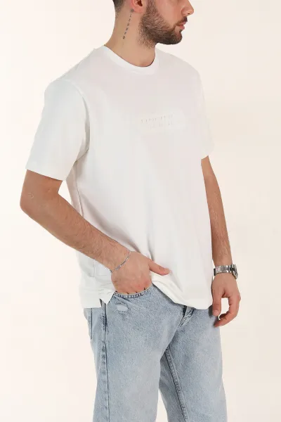 Beyaz Relaxed Fit Kabartma Yazı Detaylı Erkek Tişört 358508