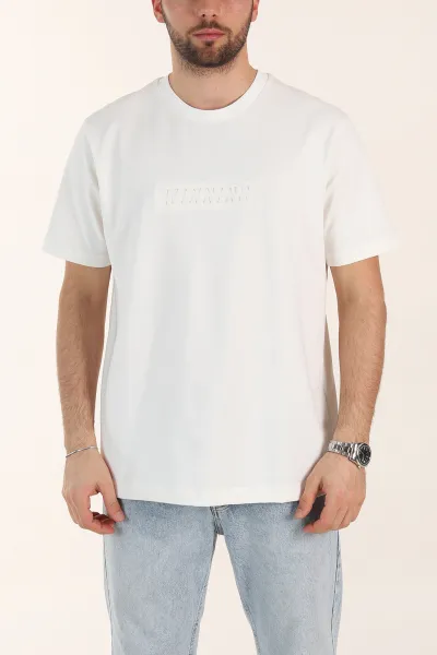 beyaz-relaxed-fit-kabartma-yazi-detayli-erkek-tisort-358508