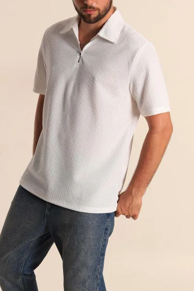 Beyaz Relaxed Fit Petek Dokulu Fermuarlı Polo Yaka Erkek Tişört 278875