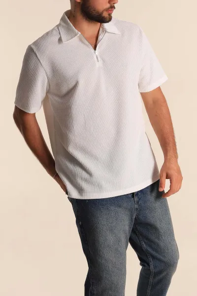 beyaz-relaxed-fit-petek-dokulu-fermuarli-polo-yaka-erkek-tisort-278875