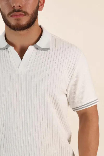 Beyaz Relaxed Fit Petek Dokulu Patlı Polo Yaka Erkek Tişört 370263