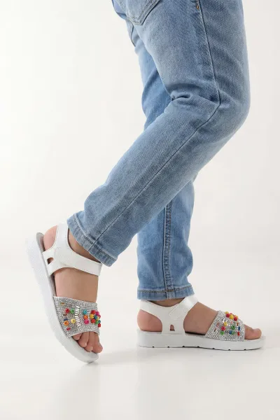 Beyaz Rugan ( 31 - 35 ) Taşlı Boncuk Detaylı Kız Çocuk Sandalet 445065
