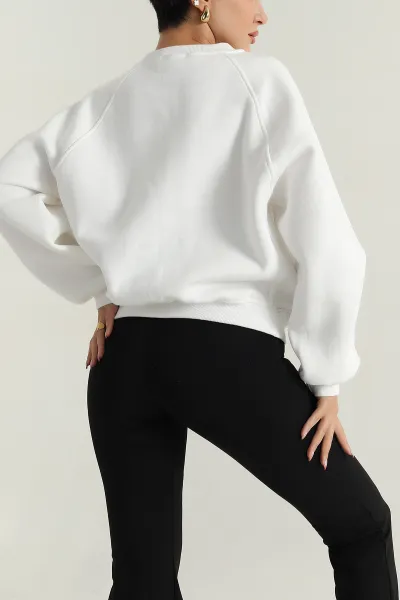 Beyaz Şardonlu Kadın Fermuarsız Sweat 392395