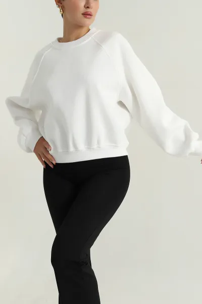 Beyaz Şardonlu Kadın Fermuarsız Sweat 392395