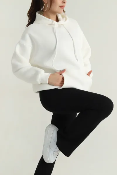 beyaz-sardonlu-kadin-fermuarsiz-sweat-400555