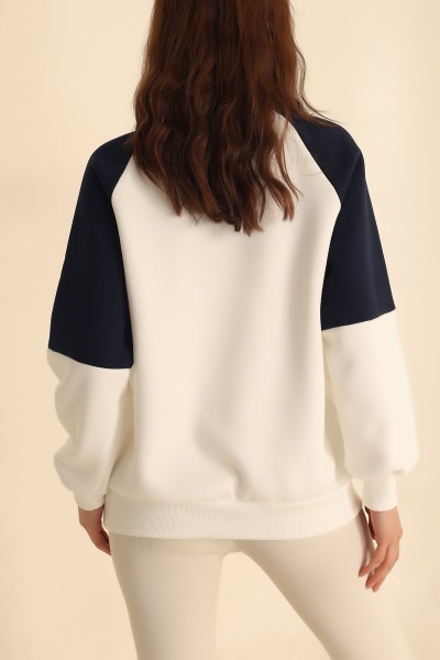 Beyaz Şardonlu Nakışlı Bayan Sweat 216633