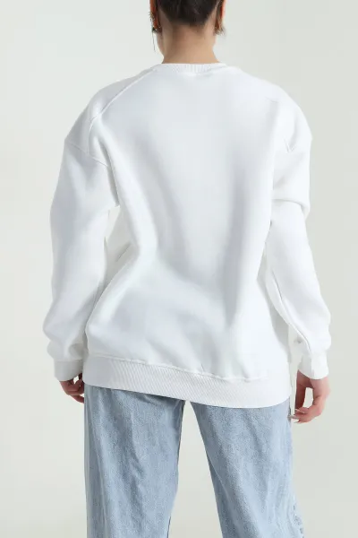 Beyaz Şardonlu Nakışlı Kadın Fermuarsız Sweat 492207