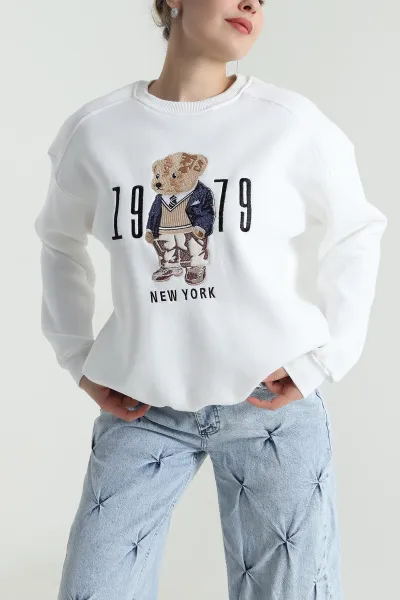 Beyaz Şardonlu Nakışlı Kadın Fermuarsız Sweat 492207