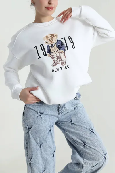 Beyaz Şardonlu Nakışlı Kadın Fermuarsız Sweat 492207