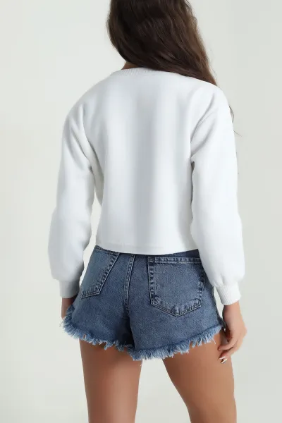 Beyaz Şardonlu Üç İp Kadın Crop Sweat 484589