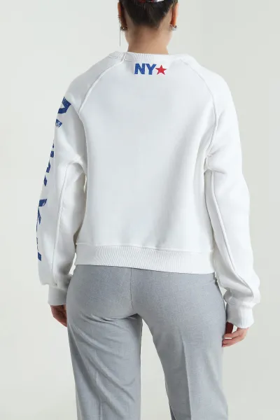 Beyaz Şardonlu Üç İp Kadın Fermuarsız Sweat 493840