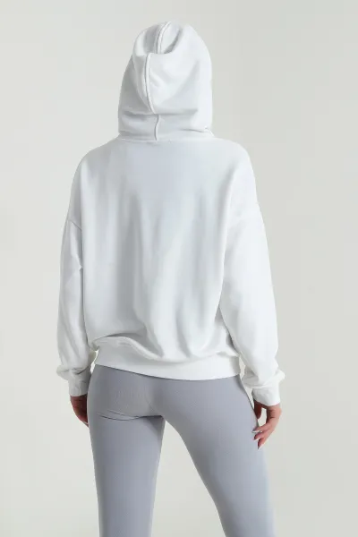 Beyaz Şardonsuz Üç İp Kadın Fermuarsız Sweat 485130