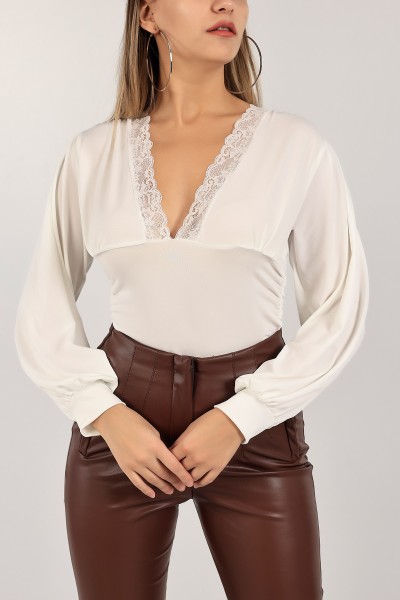 Beyaz Sendy Kumaş Güpürlü Zıbın Bluz 143347
