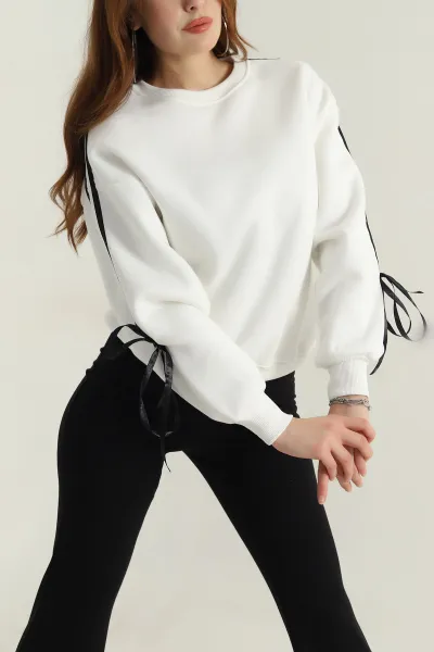 Beyaz Şerit Detay Şardonlu Üç İp Kadın Sweat 413802