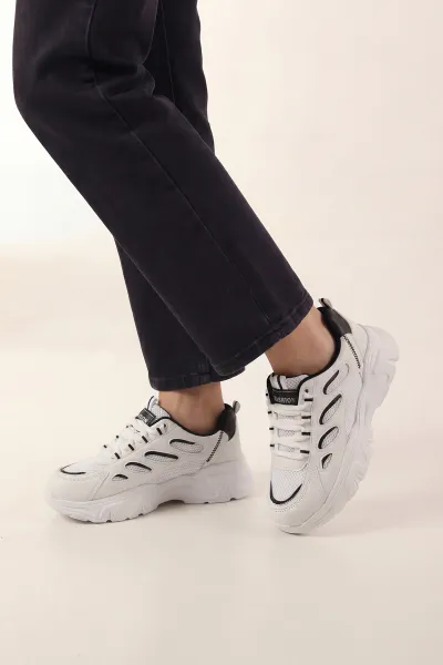 Beyaz Siyah Bağcıklı Kalın Taban File Detaylı Kadın Spor Ayakkabı 439276