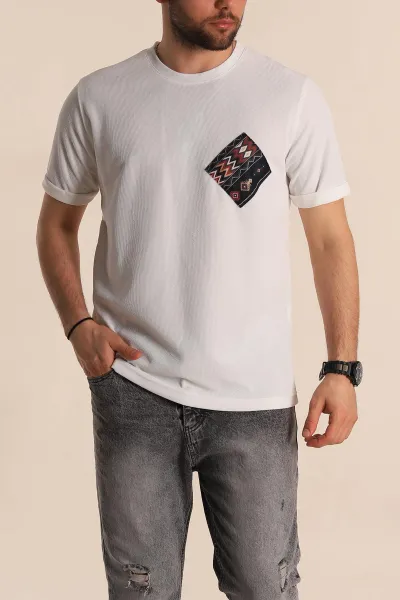 Beyaz Slim Fit Etnik Desen Yamalı Duble Kol Erkek Tişört 268710
