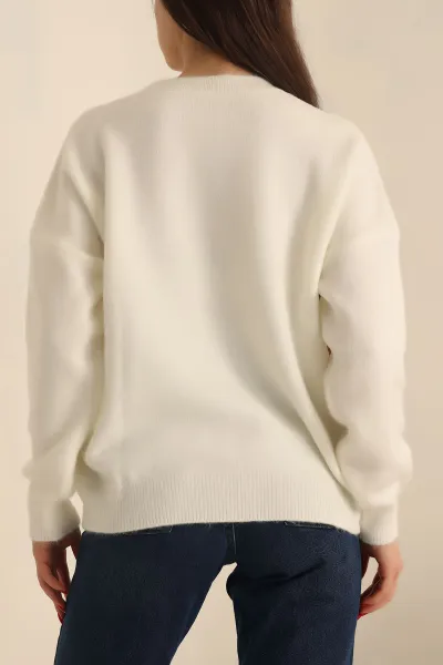 Beyaz Soft Triko Bayan Kazak 231534